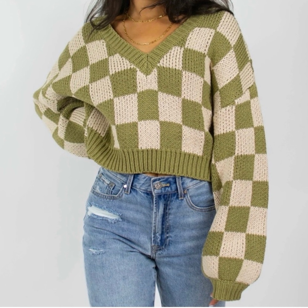 Like New Green and Cream Checkered Women's Sweater